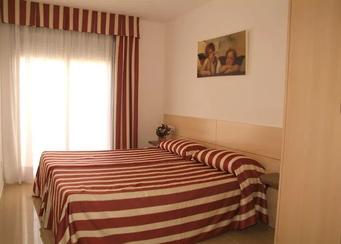 Neptuno Apartamento 3*